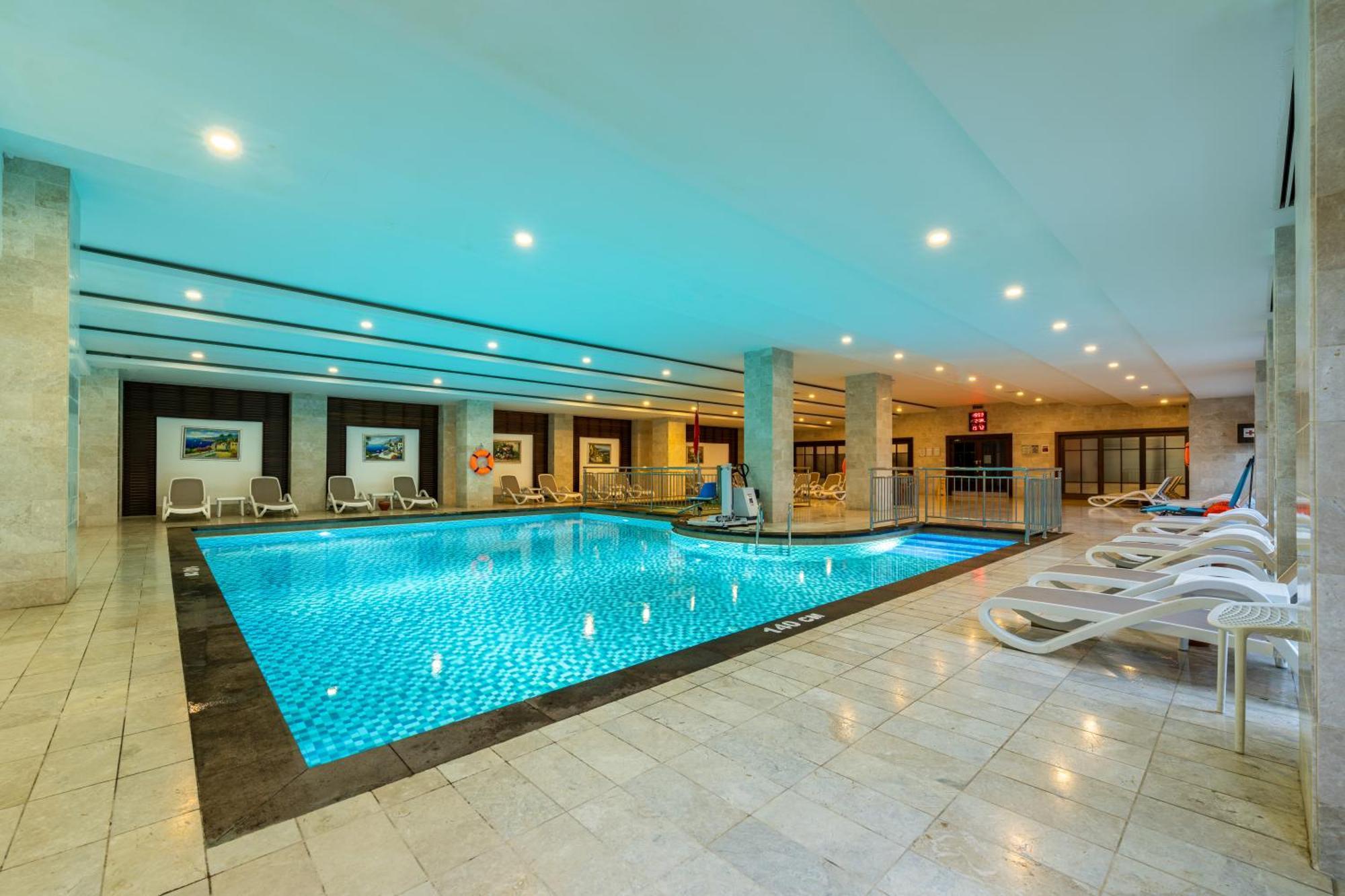 Отель Orange County 5*