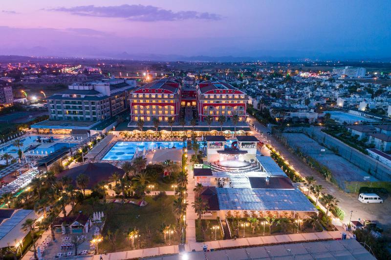 Orange County Hotel 5*